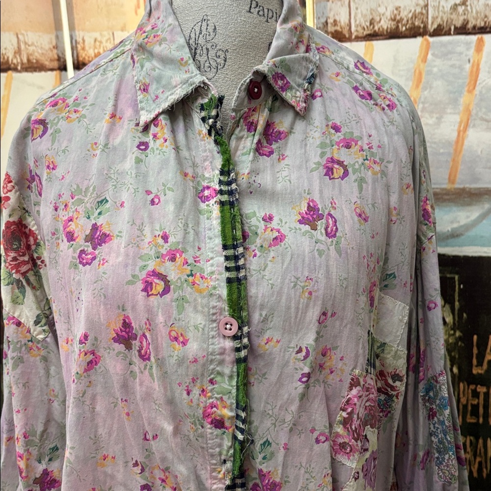 Magnolia Pearl Printed Boyfriend Shirt 1624
Pressed Flower, OS - Picture 3 of 16